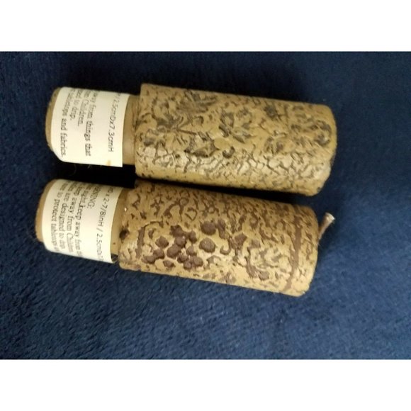 wine bottle dripping candles set of three 2.5 cm by 7.3 cm leaf and grape design - Picture 3 of 5